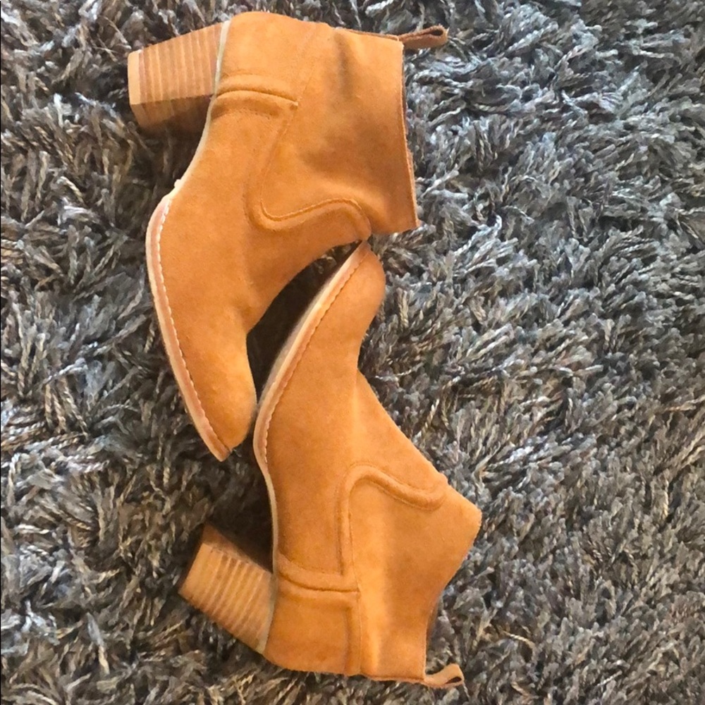Dolce vita booties